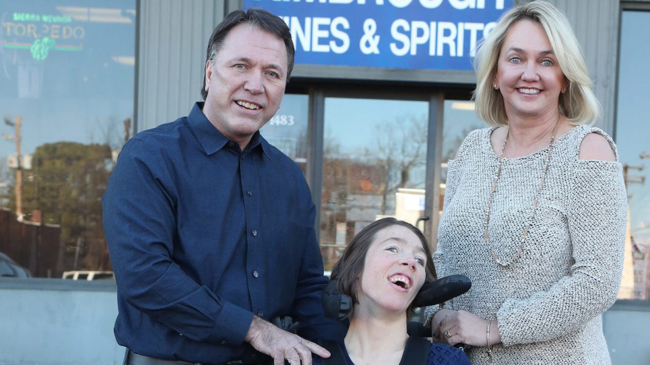Doug and Mary Ketchum are joined by their daughter, Stacie, outside of their Memphis liquor store, Kimbrough Wine & Spirits. The Ketchums are challenging Tennessee’s anticompetitive licensing law that blocks their ability to own a liquor store because they are newcomers to the state. (Photo by Karen Pulfer Focht, www.karenpulferfocht.com)