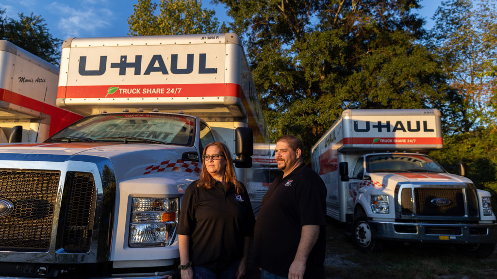 Dad and Son Build Pinewood Derby U-Haul Truck - My U-Haul Story