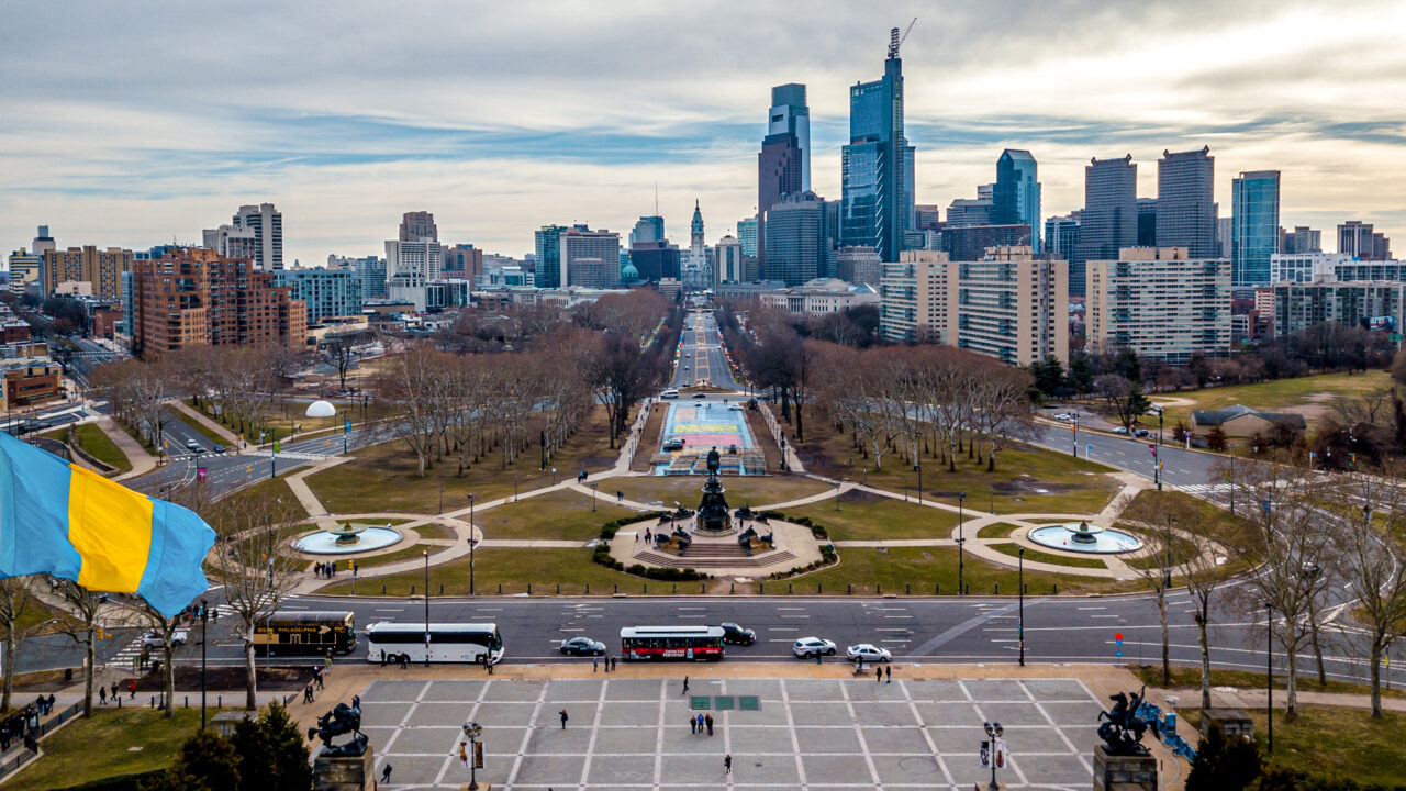 A view of Philadelphia from the Art Museum. Photo credit: Meihe Chen, Wikipedia Commons.